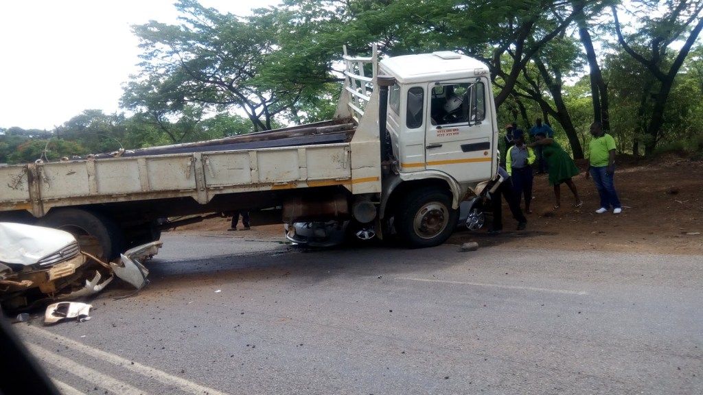 Another Horror Crash On The Kwekwe Gweru Stretch, Several Cars Involved ...